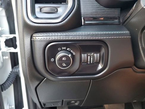Used 2024 RAM 3500 Limited AWD/4WD image 29