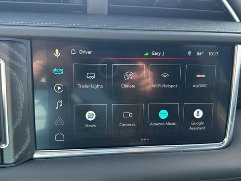 Used 2024 GMC Yukon XL Denali AWD/4WD image 45