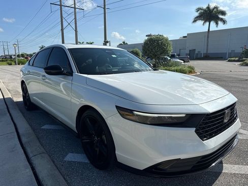 Used 2024 Honda Accord Sport image 3