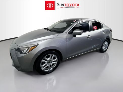 Used 2016 Scion iA Base image 9