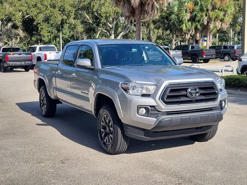 Used 2023 Toyota Tacoma SR5 w/ Technology Package RWD image 2