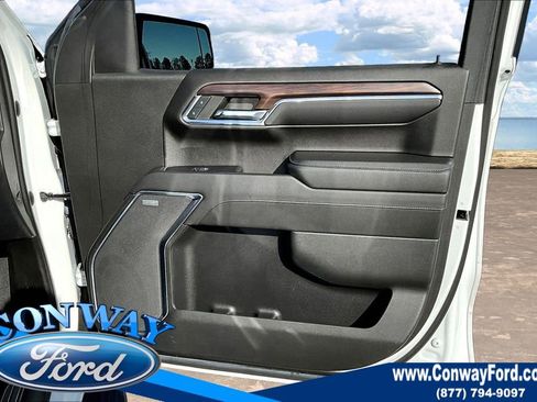 Used 2022 GMC Sierra 1500 SLT w/ SLT Premium Package image 31