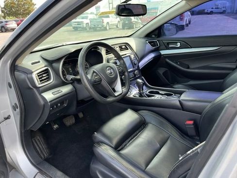 Used 2017 Nissan Maxima 3.5 SL FWD image 6