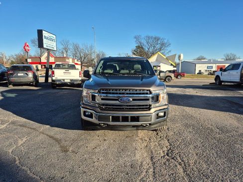 Used 2018 Ford F150 XLT image 2