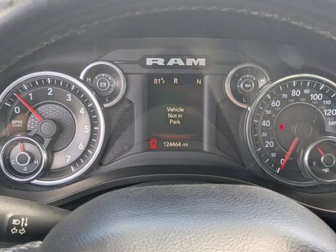 Used 2019 RAM 1500 Big Horn RWD image 28