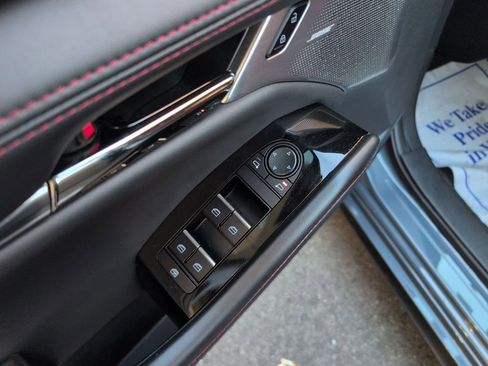 Used 2023 MAZDA MAZDA3 s image 11