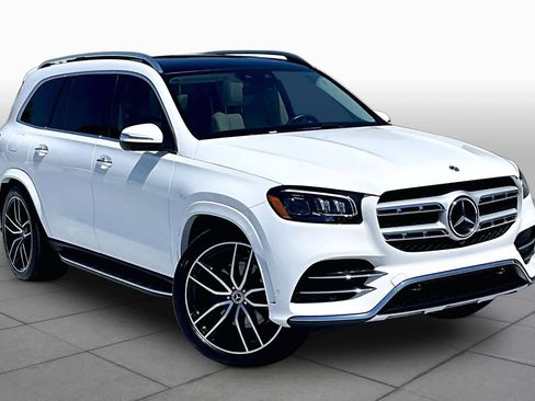 Used 2023 Mercedes-Benz GLS 450 4MATIC w/ AMG Line Exterior image 3