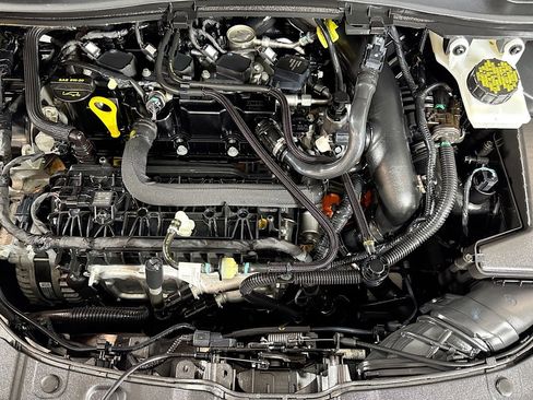 Used 2017 Ford Escape Titanium image 28