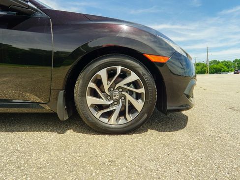 Used 2017 Honda Civic EX image 10