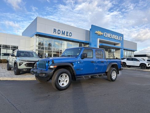 Used 2020 Jeep Gladiator Sport w/ Quick Order Package 24S image 1