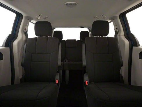Used 2012 Dodge Grand Caravan SE FWD image 15