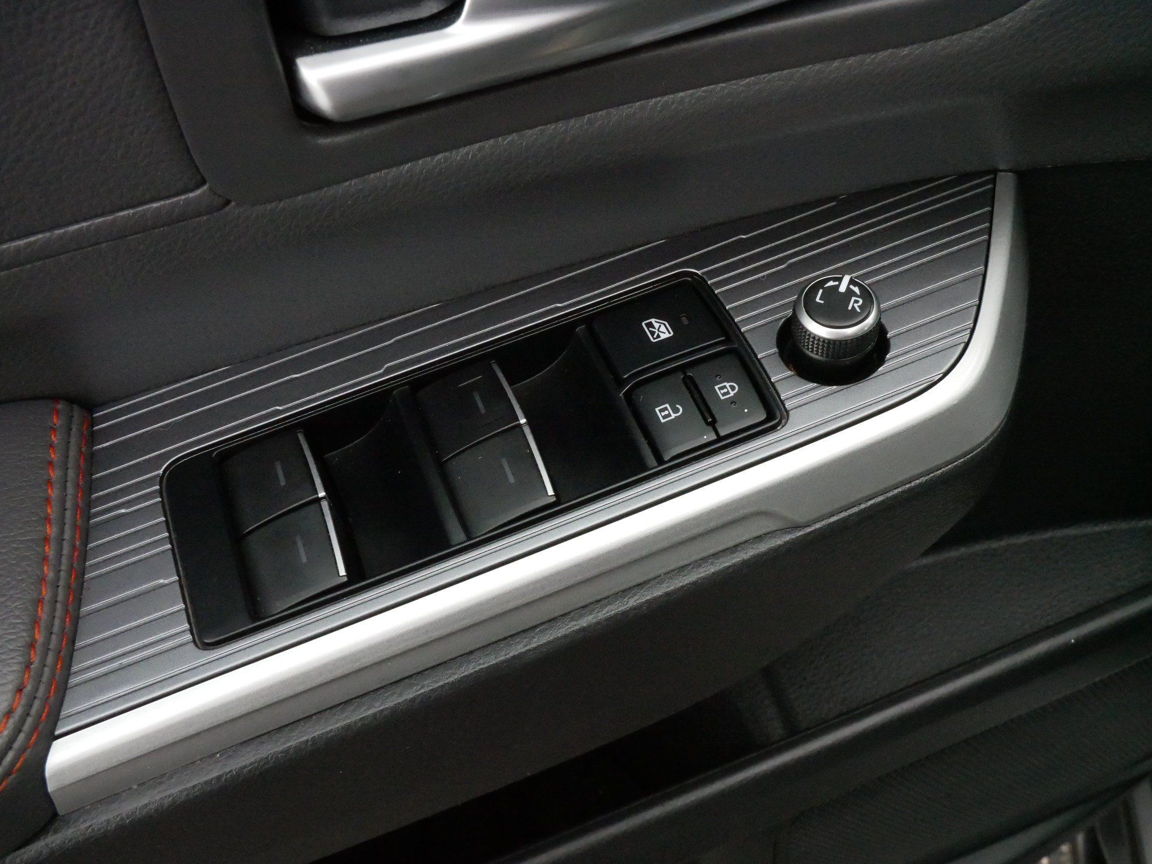 Certified 2022 Toyota Sienna XSE FWD image 19