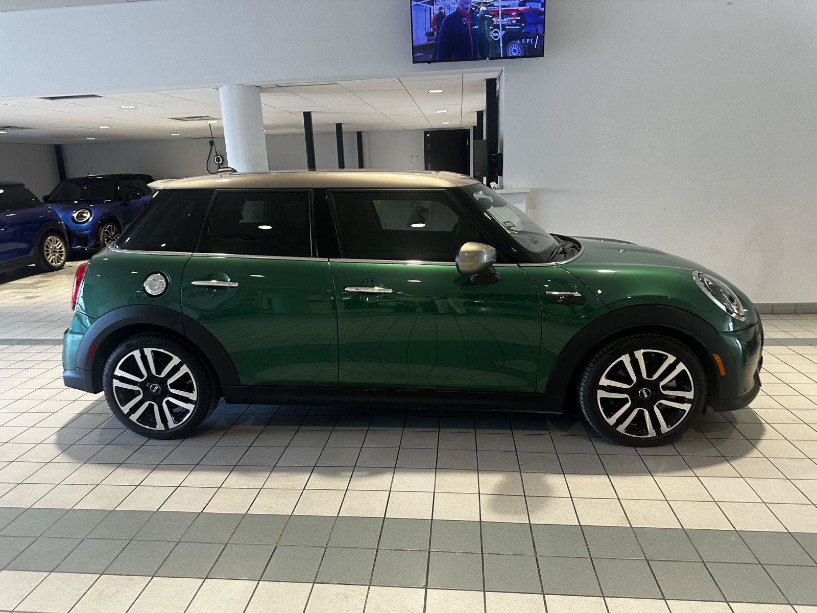 Used 2024 MINI Cooper S FWD image 3