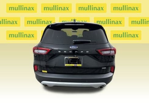 New 2025 Ford Escape SE image 15