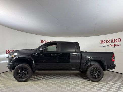 Used 2020 RAM 1500 Limited w/ Black Appearance Package AWD/4WD image 5