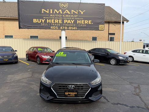 Used 2018 Hyundai Accent SE FWD image 2