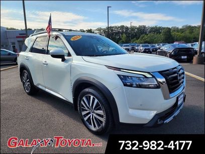 Used 2022 Nissan Pathfinder Platinum w/ Cargo Package