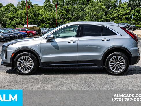 Used 2024 Cadillac XT4 Premium Luxury FWD image 8