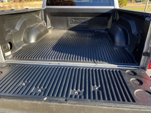 Used 2023 RAM 1500 Classic SLT image 10