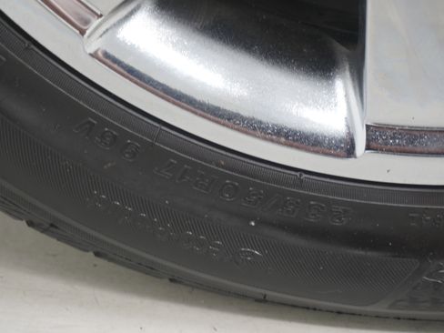 Used 2003 Ford Thunderbird RWD image 24