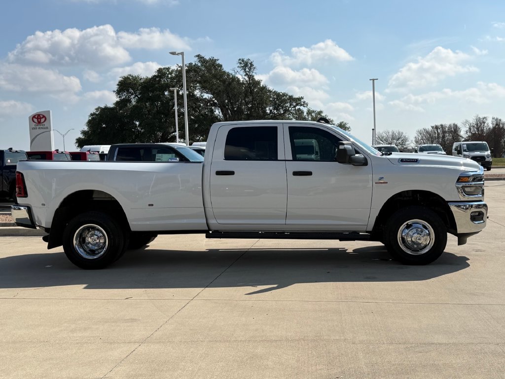 Used 2026 RAM 3500 Tradesman AWD/4WD image 5