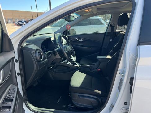 Used 2022 Hyundai Kona SEL w/ Convenience Package image 22