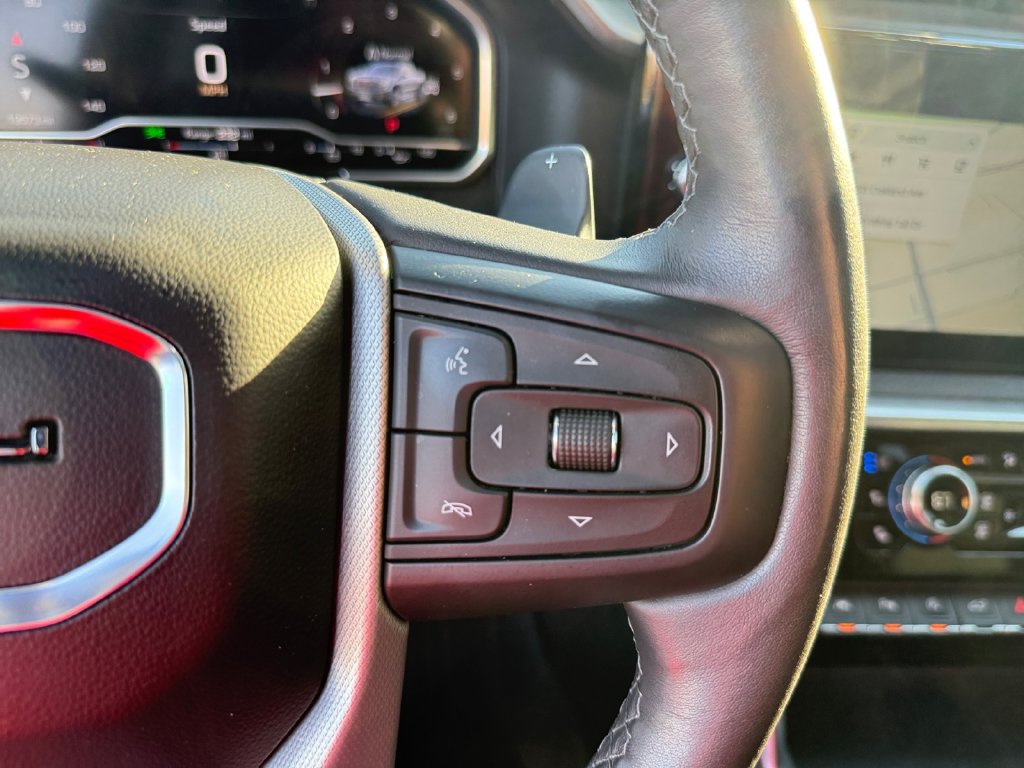 Used 2023 GMC Sierra 1500 Denali w/ Technology Package AWD/4WD image 17