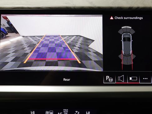 Used 2024 Audi Q4 e-tron Premium Plus w/ Premium Plus image 11