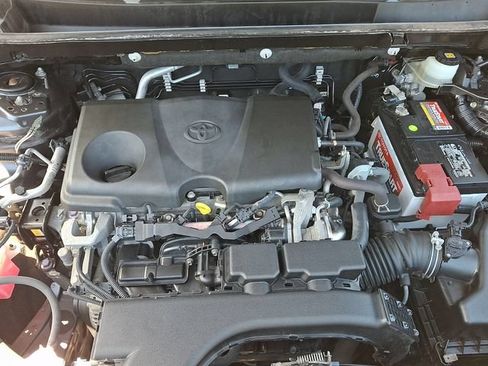 Used 2019 Toyota RAV4 LE w/ Carpet Mat Package AWD/4WD image 27