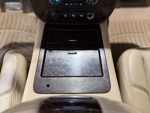 Used 2013 GMC Sierra 3500 Denali image 18