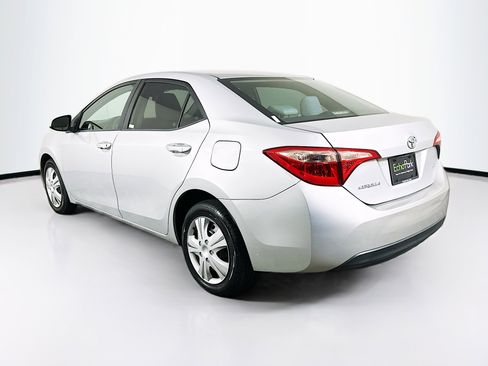 Used 2019 Toyota Corolla LE image 5