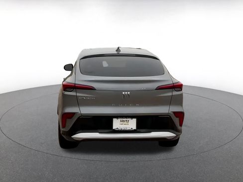 Used 2025 Buick Envista Sport Touring image 12