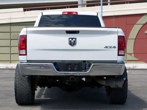 Used 2018 RAM 2500 Tradesman w/ Chrome Appearance Group AWD/4WD image 17
