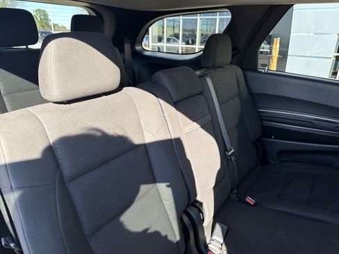 Used 2022 Dodge Durango SXT image 8