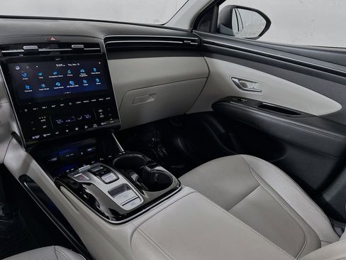 Used 2024 Hyundai Tucson Limited image 24