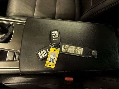 Used 2020 Honda Accord Sport image 32