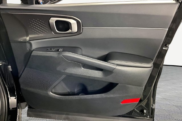 Certified 2026 Kia Sorento S w/ S Panoramic Sunroof Package FWD image 28