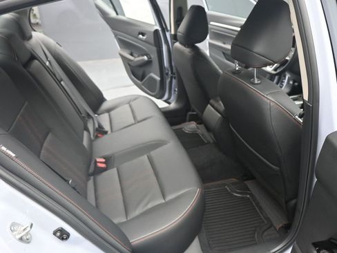 New 2025 Nissan Altima 2.5 SR image 18