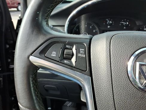 Used 2022 Buick Encore Preferred image 21