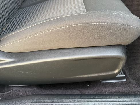 Used 2017 Dodge Challenger SXT w/ Blacktop Package image 14