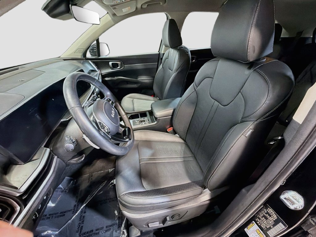 Used 2025 Kia Sorento EX AWD/4WD image 19