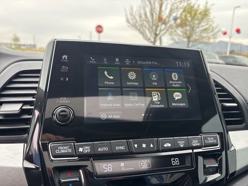 Used 2024 Honda Odyssey EX-L image 13