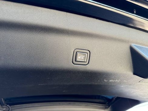 Certified 2024 Chevrolet Tahoe Z71 AWD/4WD image 30