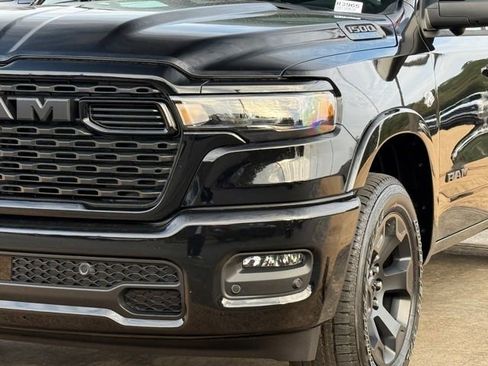 New 2026 RAM 1500 4x4 Crew Cab image 12