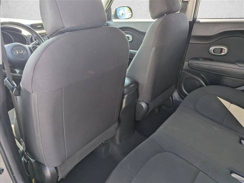 Used 2018 Kia Soul FWD image 22