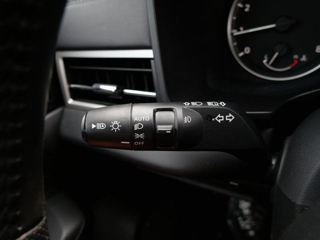 Used 2025 Mitsubishi Outlander SE AWD/4WD image 19