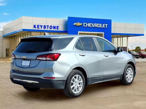 Used 2024 Chevrolet Equinox LT FWD image 3