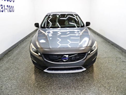 Used 2016 Volvo S60 T5 Cross Country Platinum AWD/4WD image 2