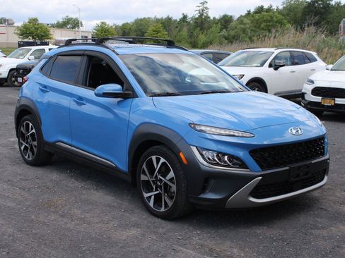 Used 2022 Hyundai Kona Limited AWD/4WD image 3