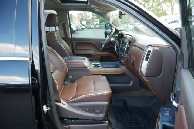 Used 2015 Chevrolet Silverado 3500 High Country w/ Duramax Plus Package AWD/4WD image 31